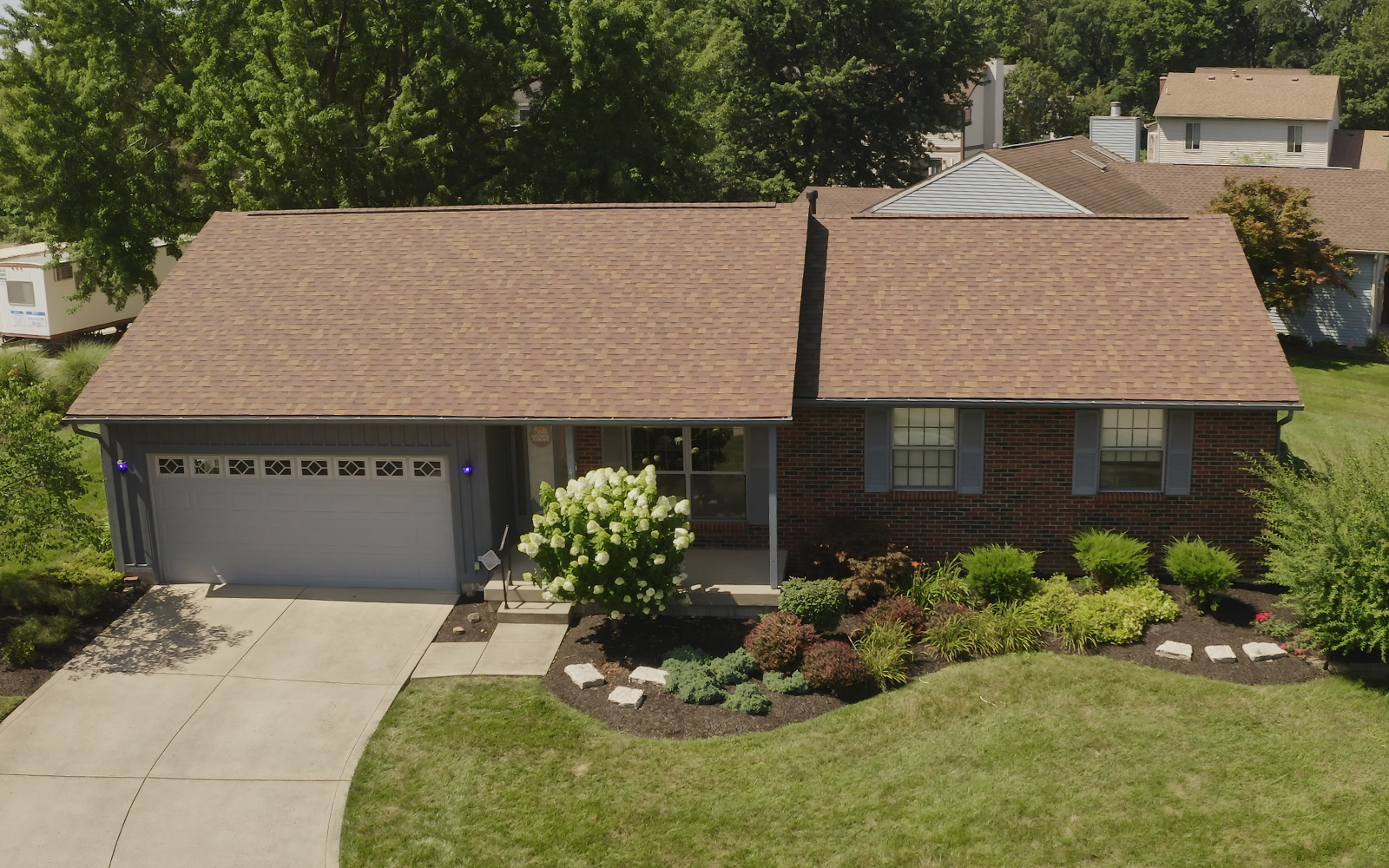 Asphalt shingle roof